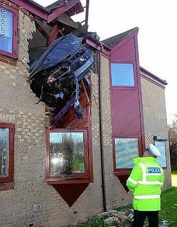 Dans cette maison, le garage est à l'étage