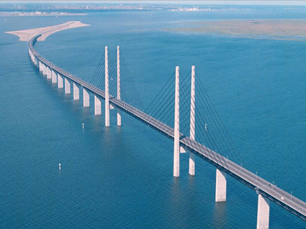 De Øresundbrug tussen Zweden en Denemarken