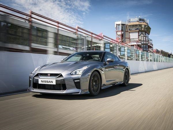 Nissan GT-R