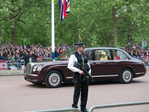 Bentley State Limousine : Elisabeth II