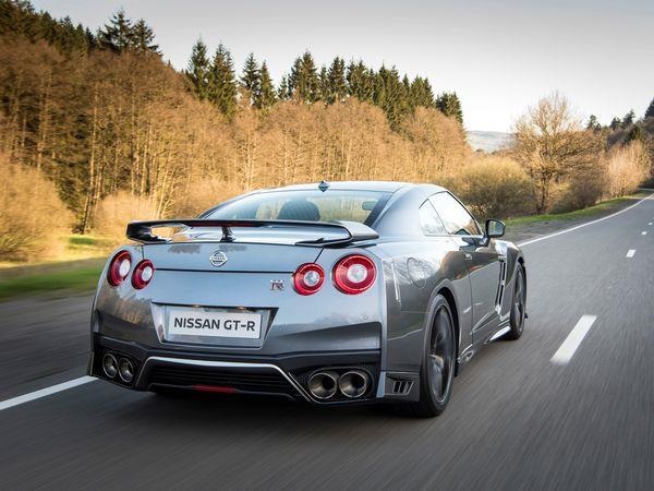 Nissan GT-R : moteur !