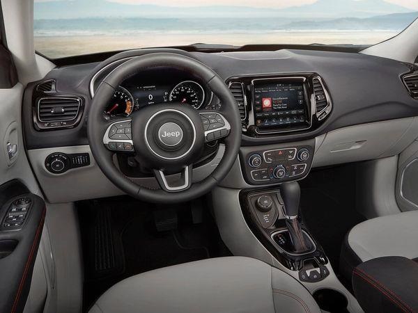 Jeep Compass : l'intérieur