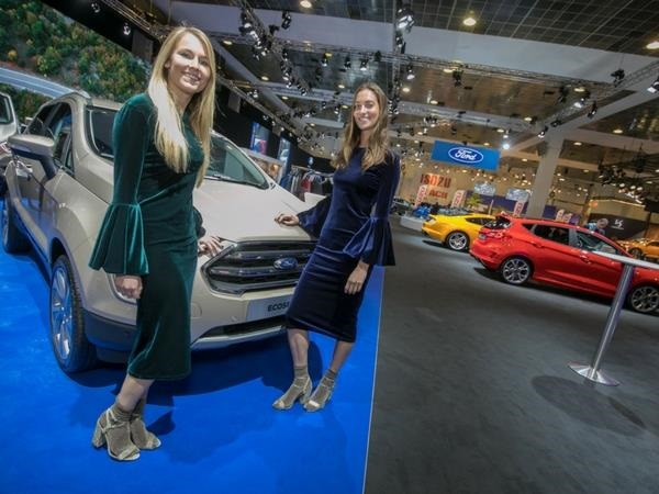 De meest stijlvolle hostessen van het Autosalon 2018
