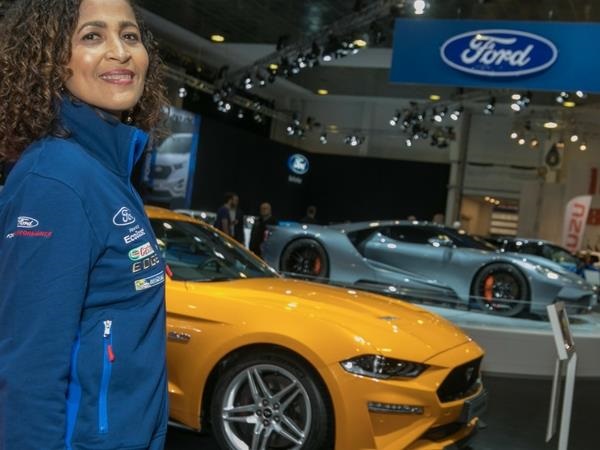 De meest stijlvolle hostessen van het Autosalon 2018