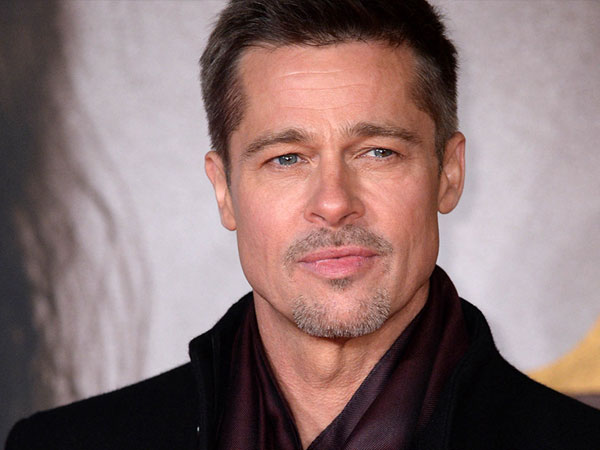 Brad Pitt : wandelende kip en chauffeur voor strippers