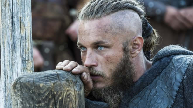 Een fantastische cast : Travis Fimmel als Ragnar Lothbrok