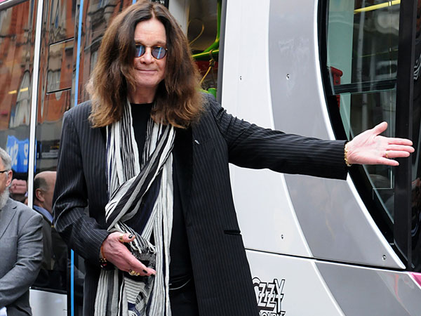 Ozzy Osbourne : hulpje in een slachthuis, mortuarium en loodgieter