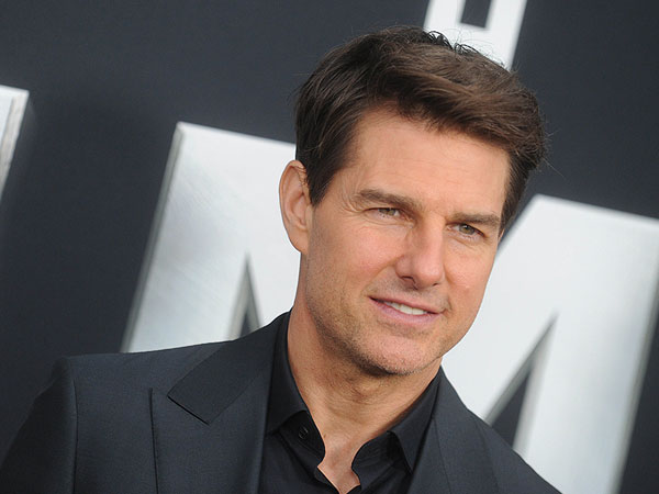 Tom Cruise : krantenverkoper