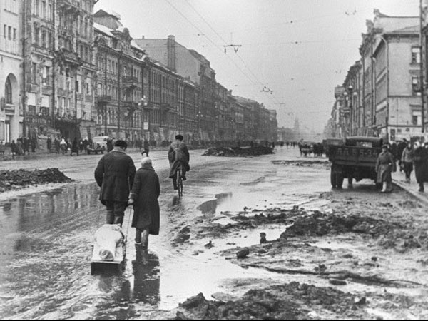 Leningrad: The 900 Days