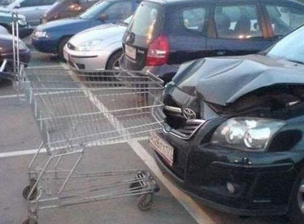 Impact avec un caddie !