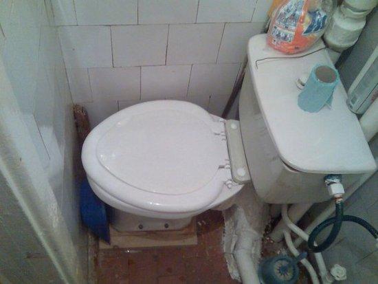 Toiletten met een serieuze hoek af!