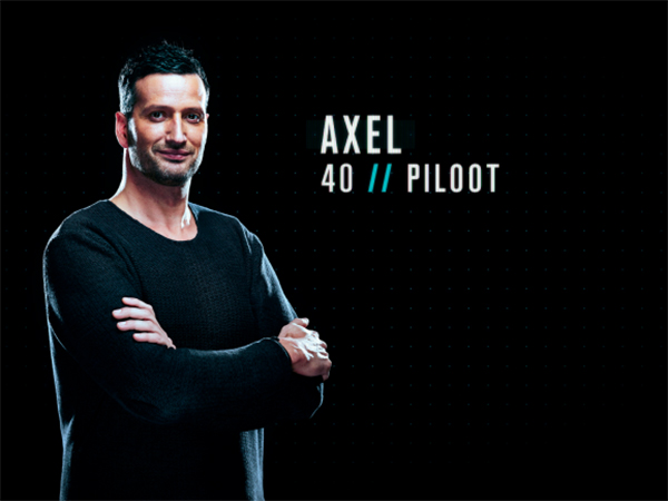 Axel (40)