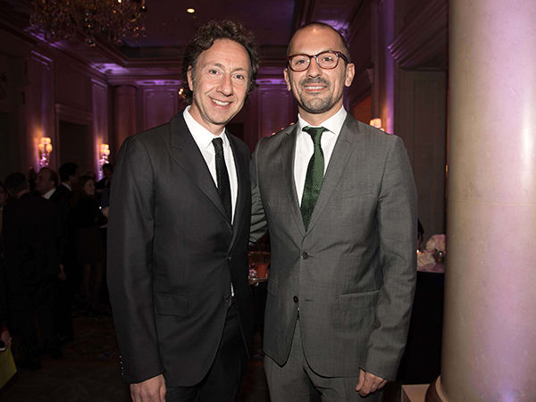 Stéphane Bern présente le nouvel homme de sa vie
