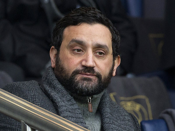 Cyril Hanouna a-t-il pris la grosse tête ?