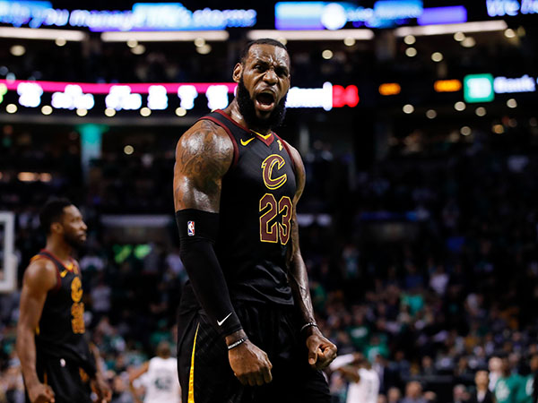LeBron trekt Cleveland over de streep