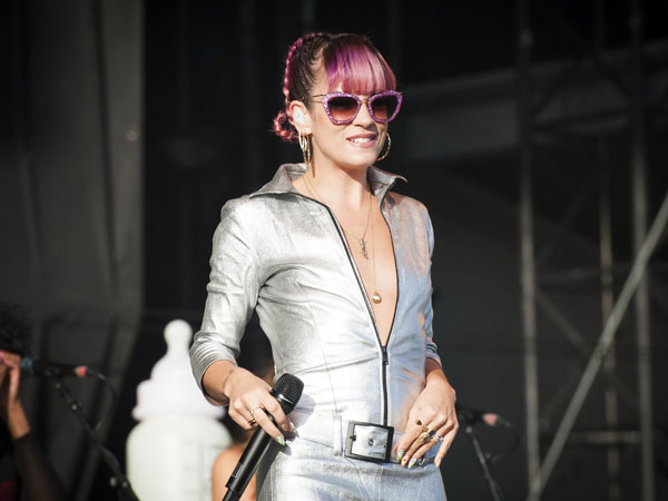 Lilly Allen sur des sites de rencontres