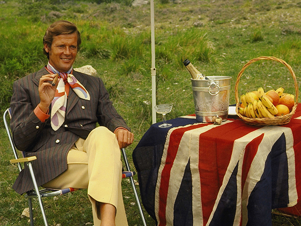 Roger Moore, le voisin pénible de David Bowie