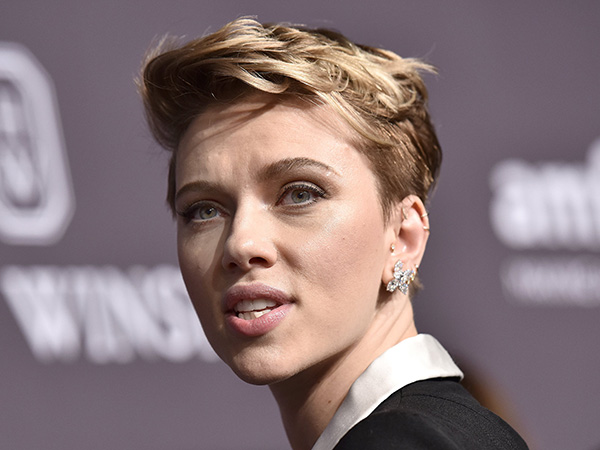 Scarlett Johansson l'affirme : "La monogamie n'est pas naturelle"