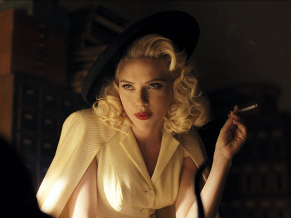 Scarlett Johansson est "misérable" à Paris