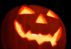 Hallo wie?! Halloween! Hallo wie?! Halloween!