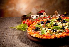 Zuiderse pizza op je bord Zuiderse pizza op je bord