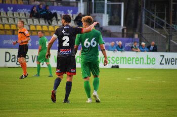 'Hail to the captains!' Deze acht begonnen het seizoen met de band rond de arm