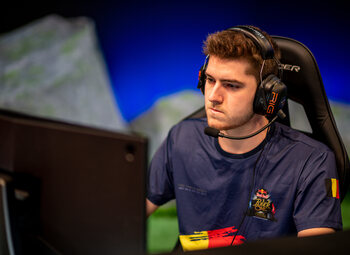 Nicky “Belgian Taz” Riat, midlaner dans l’équipe Zeeman : “En 2020, on veut tout gagner !”
