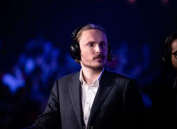 Visso: “Je moet constant investeren in de game als je een goede League of Legends-commentator wil zijn”
