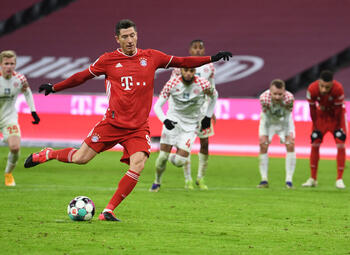 Bayern zakt vol vertrouwen af naar Borussia Mönchengladbach