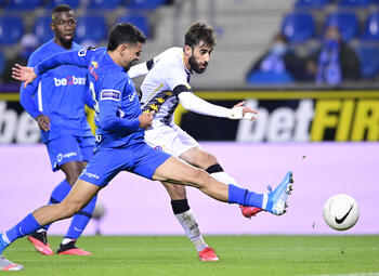 Charleroi prêt à sceller le sort de John van den Brom