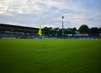 Fans in de tribunes: Lommel, Seraing, Deinze en Club NXT wachten op goedkeuring kabinet-Weyts