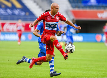 Vier van de acht 1B-spelers die een zomerse transfer naar 1A versierden, speelden nog geen seconde
