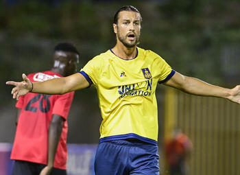 Last man standing! Burgess (Union) is nog de enige veldspeler die alle minuten speelde