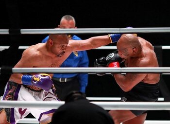 Mike Tyson verbaast vriend en vijand bij comeback