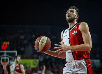 Leuven Bears - Spirou Charleroi live op Proximus Sports