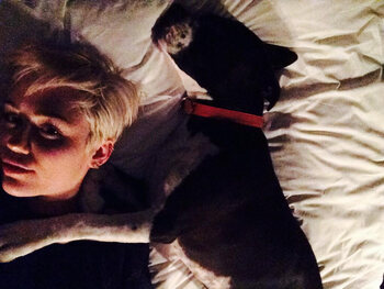 Gitaren van Miley Cyrus gestolen