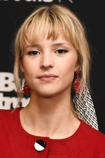La chanteuse Angèle nommée sept fois aux Music Industry Awards