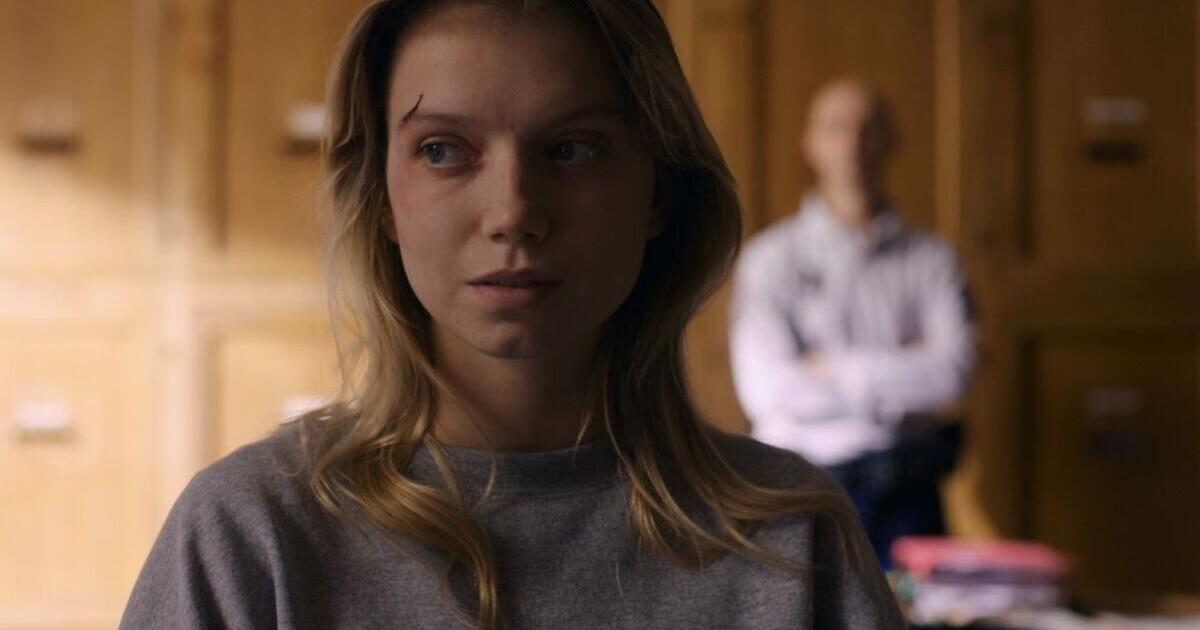 Une Mère Parfaite Combien D épisodes 'La mère parfaite', la nouvelle mini-série avec Julie Gayet et Tomer Sisley