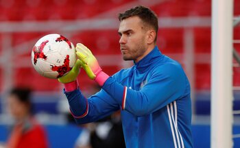 De sterren van de selectie: Akinfeev, ster met tonnen ervaring onder de lat