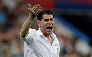 De trainer: Fernando Hierro