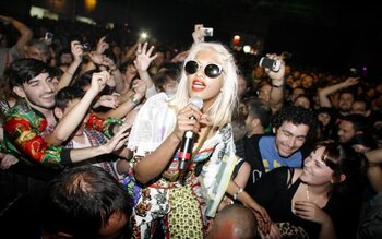 Paper Planes – M.I.A.
