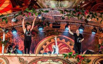Dimitri Vegas & Like Mike: Aim for the stars, land on the moon !