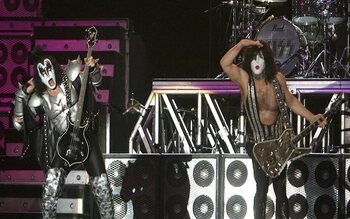KISS: made for loving you, for ever!