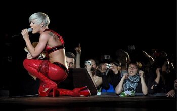 Raise your glass - P!nk