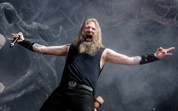 Amon Amarth : les corbeaux d’Odin font du grabuge !