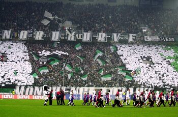 Hoe Borussia Mönchengladbach en Bayer Leverkusen Dortmund en Bayern het vuur aan de schenen leggen