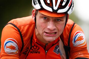 Ook alleskunner Mathieu van der Poel heeft het vlaggen
