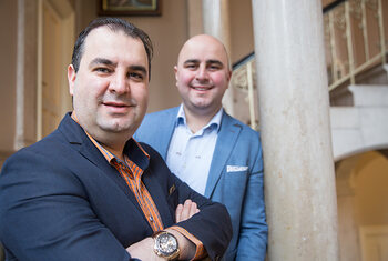 Sasan en Salar Azimi