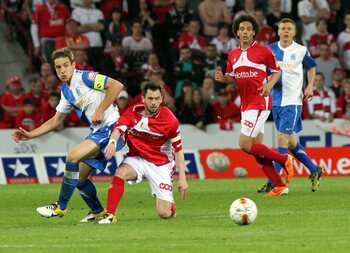 Le Standard domine les play-offs