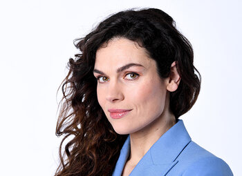 De prachtige Anna Drijver over haar rol in Undercover!